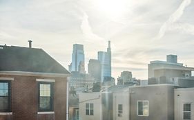 Stay At Luna At Spring Garden